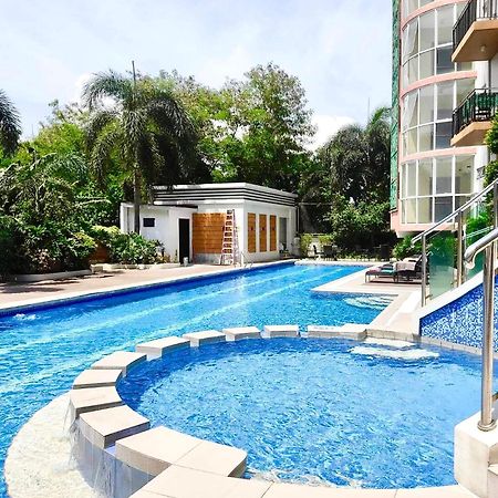 Lancris Residences 2 Bedroom Entire Apartment Near Airport With Pool Paranaque City 外观 照片
