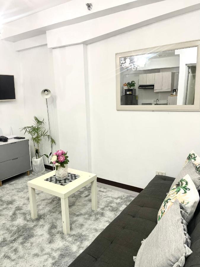 Lancris Residences 2 Bedroom Entire Apartment Near Airport With Pool Paranaque City 外观 照片
