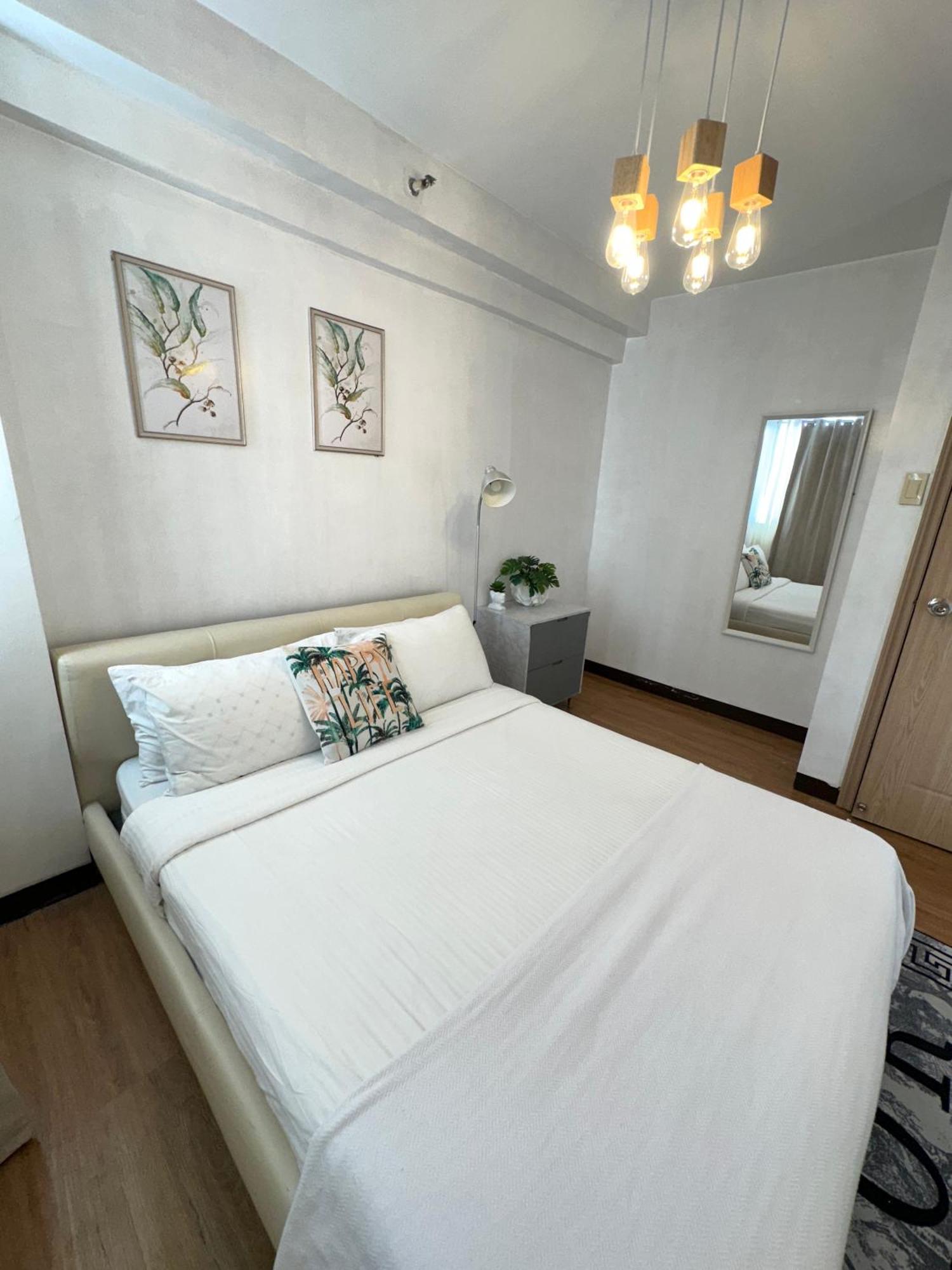 Lancris Residences 2 Bedroom Entire Apartment Near Airport With Pool Paranaque City 外观 照片
